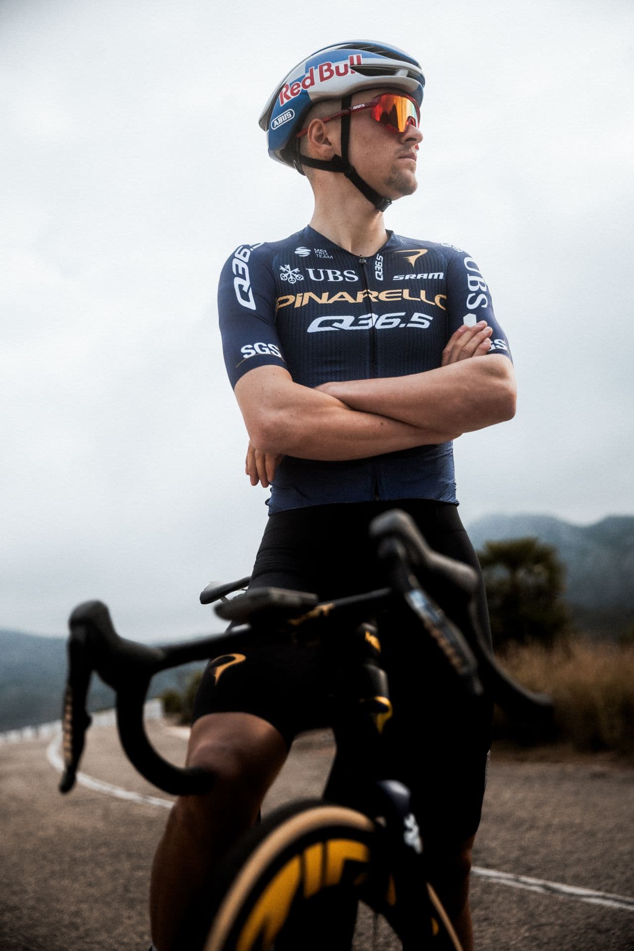 Tom Pidcock in Q36.5 Pinarello kit